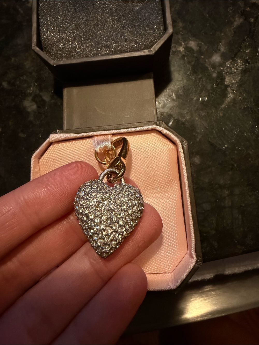 Vintage Juicy Couture Charm Bracelet + 5 Retired Charms & Original Box- Rare Y2K - Picture 9 of 11